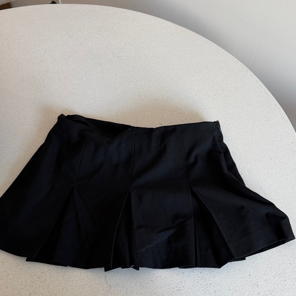 Zara Mini Black Pleated Mini Skort